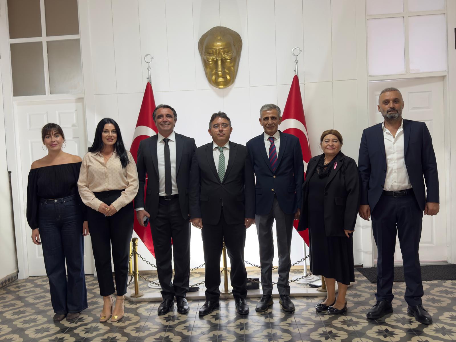CHP MARMARİS İLÇE YÖNETİMİNDEN KAYMAKAM KAYA’YA ZİYARET