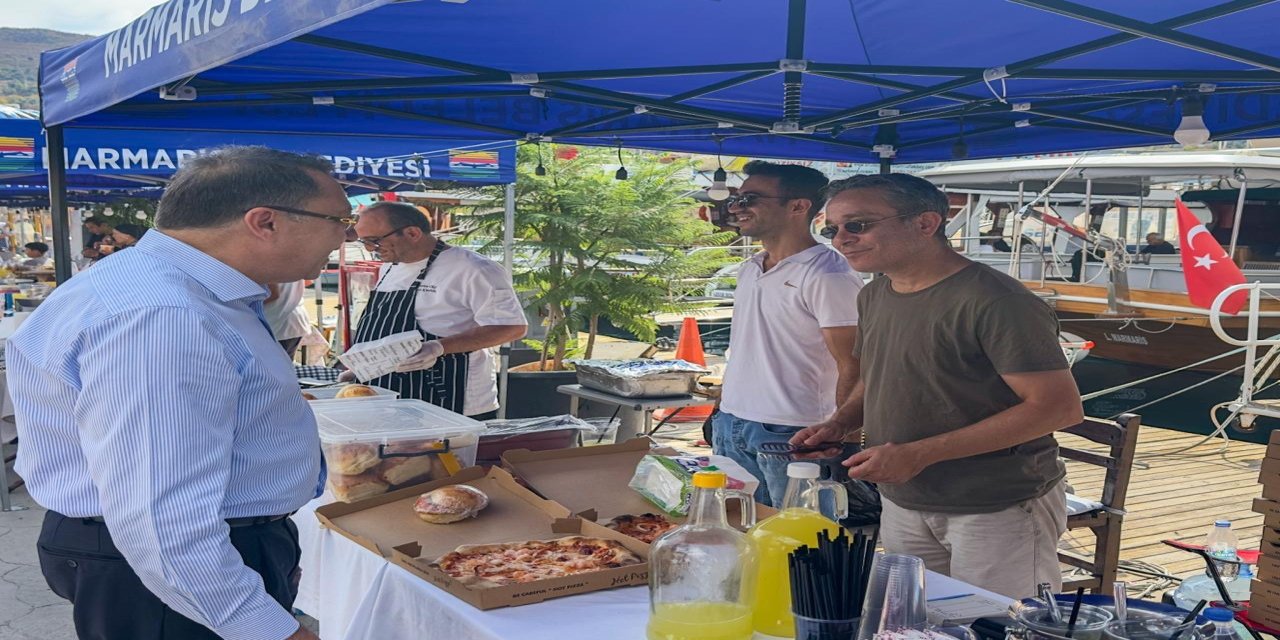 MUTLU AYHAN, DENİZ ÜRÜNLERİ FESTİVALİ’NİN AÇILIŞINA KATILDI