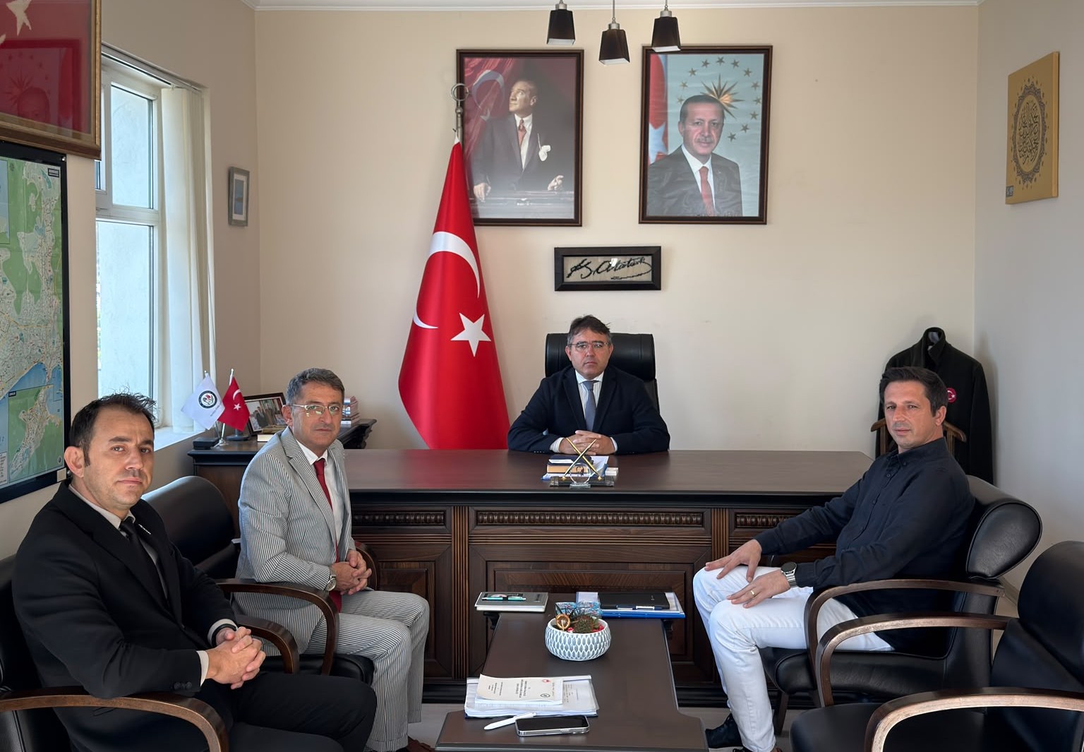 MARMARİS’TE SOKAKTAKİ CANLAR İÇİN ÇÖZÜM MASASI