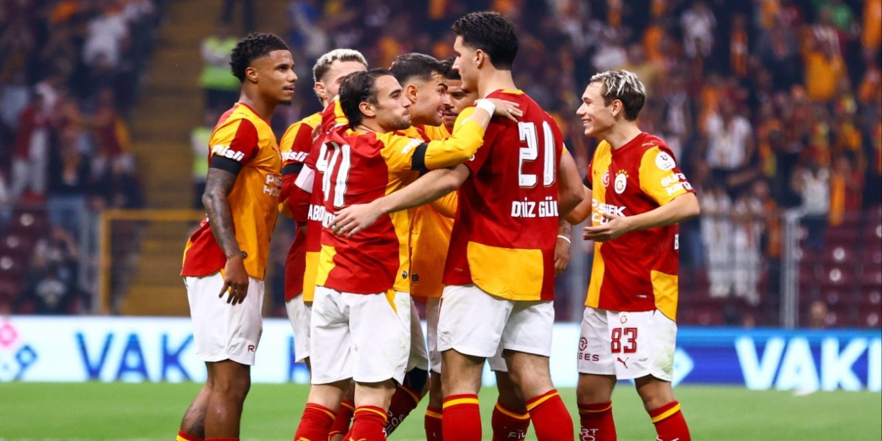 Galatasaray, UEFA Şampiyonlar Ligi’nde Barcelona’yı konuk edecek