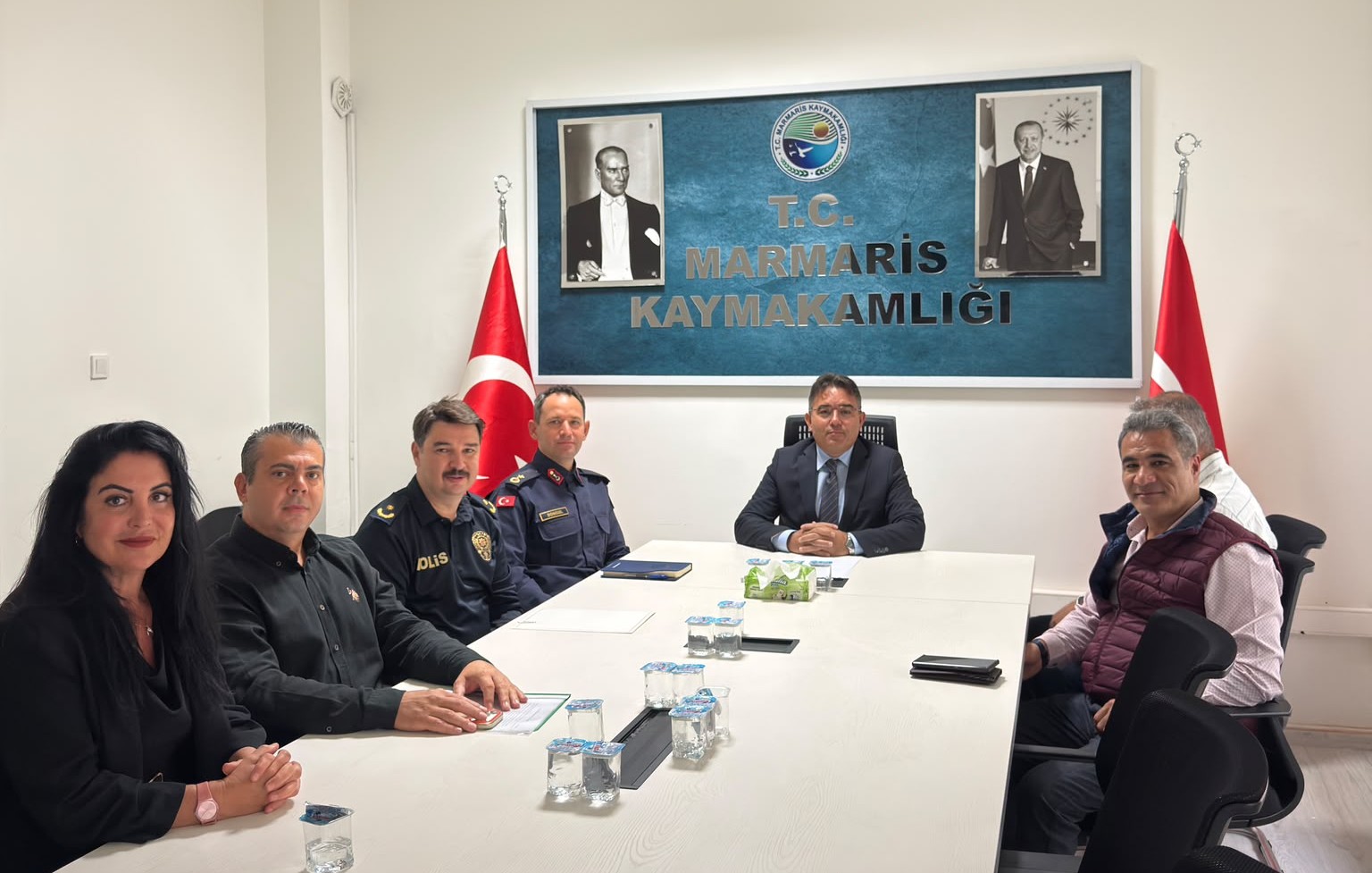 Marmaris'te emlak dolandırıcılarına karşı önlem toplantısı