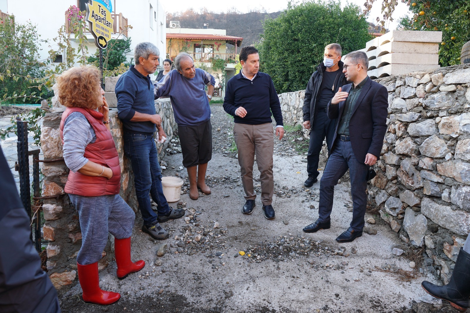 Bodrum Belediye yağmur öncesi ve sonrası sahada çalışmasıyla sorunları azalttı