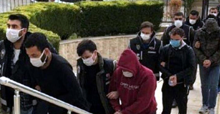 FETÖ TERÖRİSTLERİNİ DENİZ YOLUYLA KAÇIRANLAR YAKALANDI