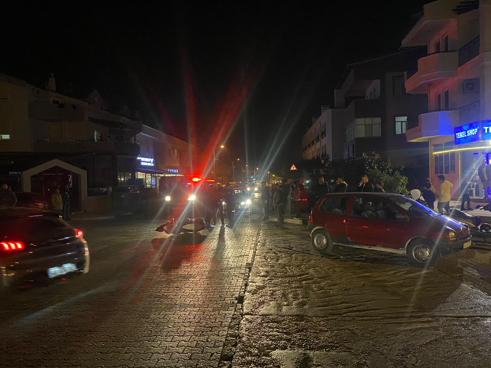 MOTOSİKLET İLE OTOMOBİL ÇARPIŞTI 1 YARALI