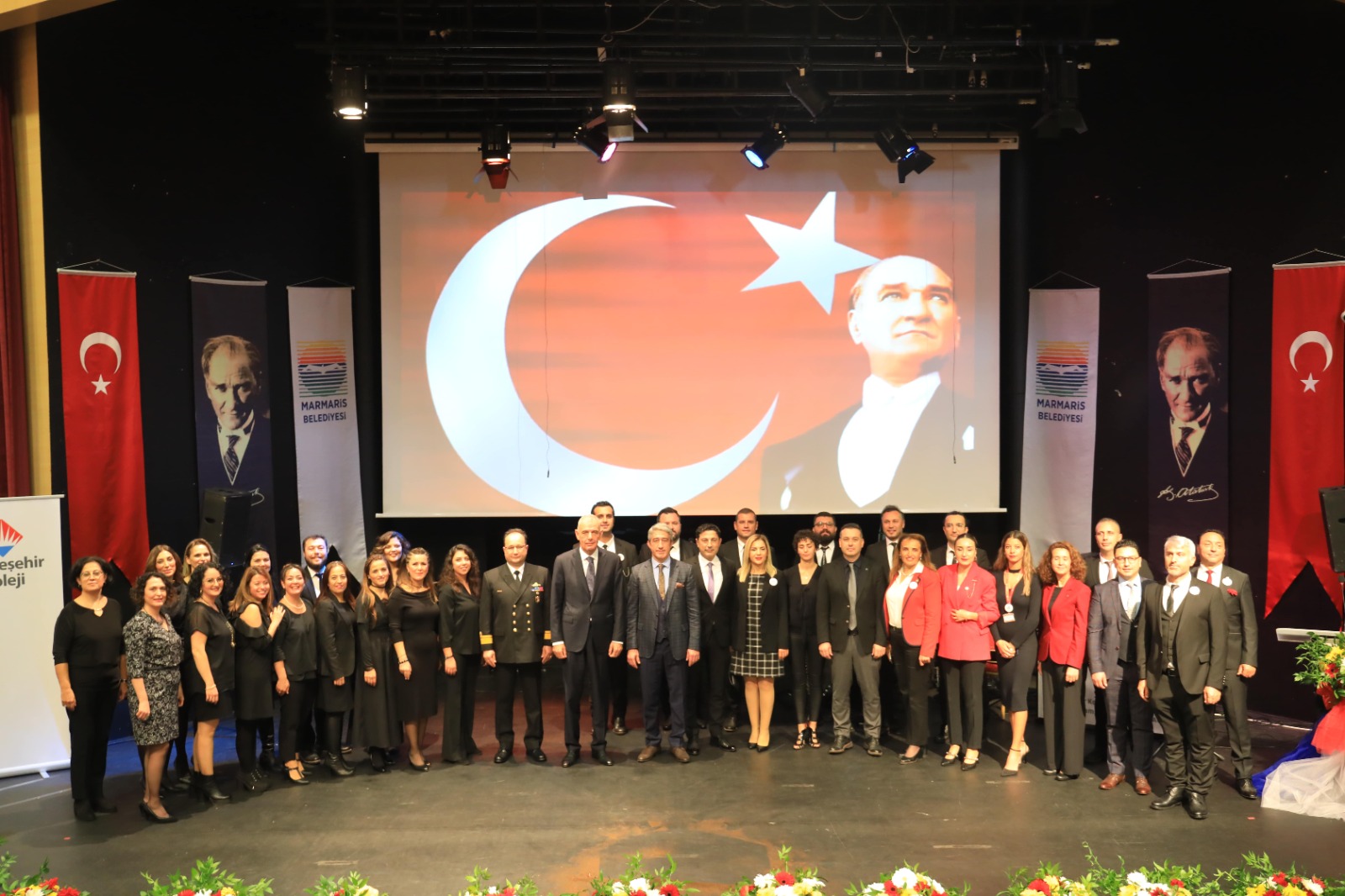 MARMARİS'TE ÖĞRETMENLER GÜNÜ’NE ÖZEL KUTLAMA