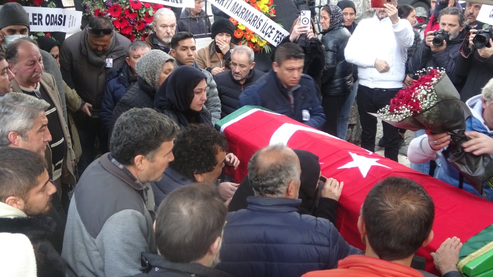 GENÇ REHBER TOPRAĞA VERİLDİ GÖZYAŞLARI SEL OLDU