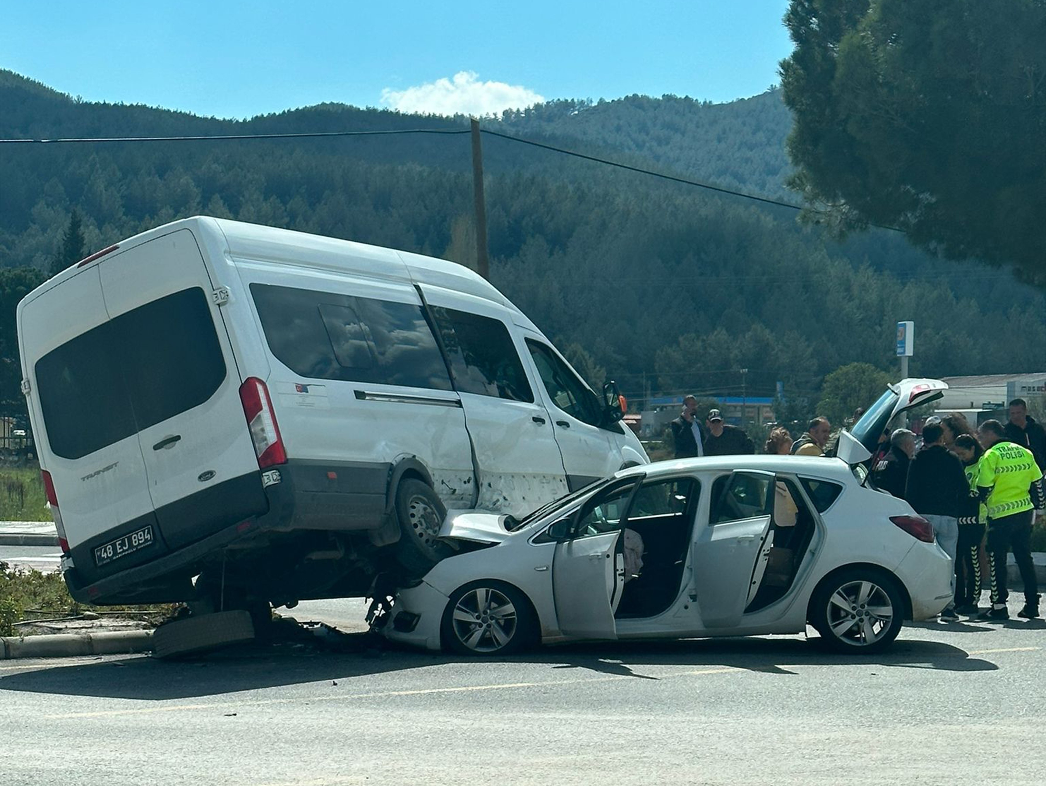 CHP Ula İlçe Başkanı kaza yaptı
