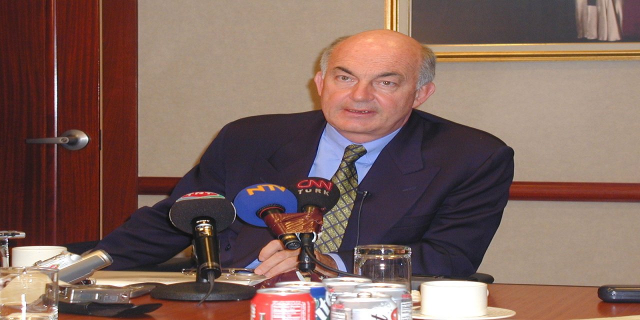 ZAMANIN SÜPER BAKANI DERVİŞ HAYATINI KAYBETTİ