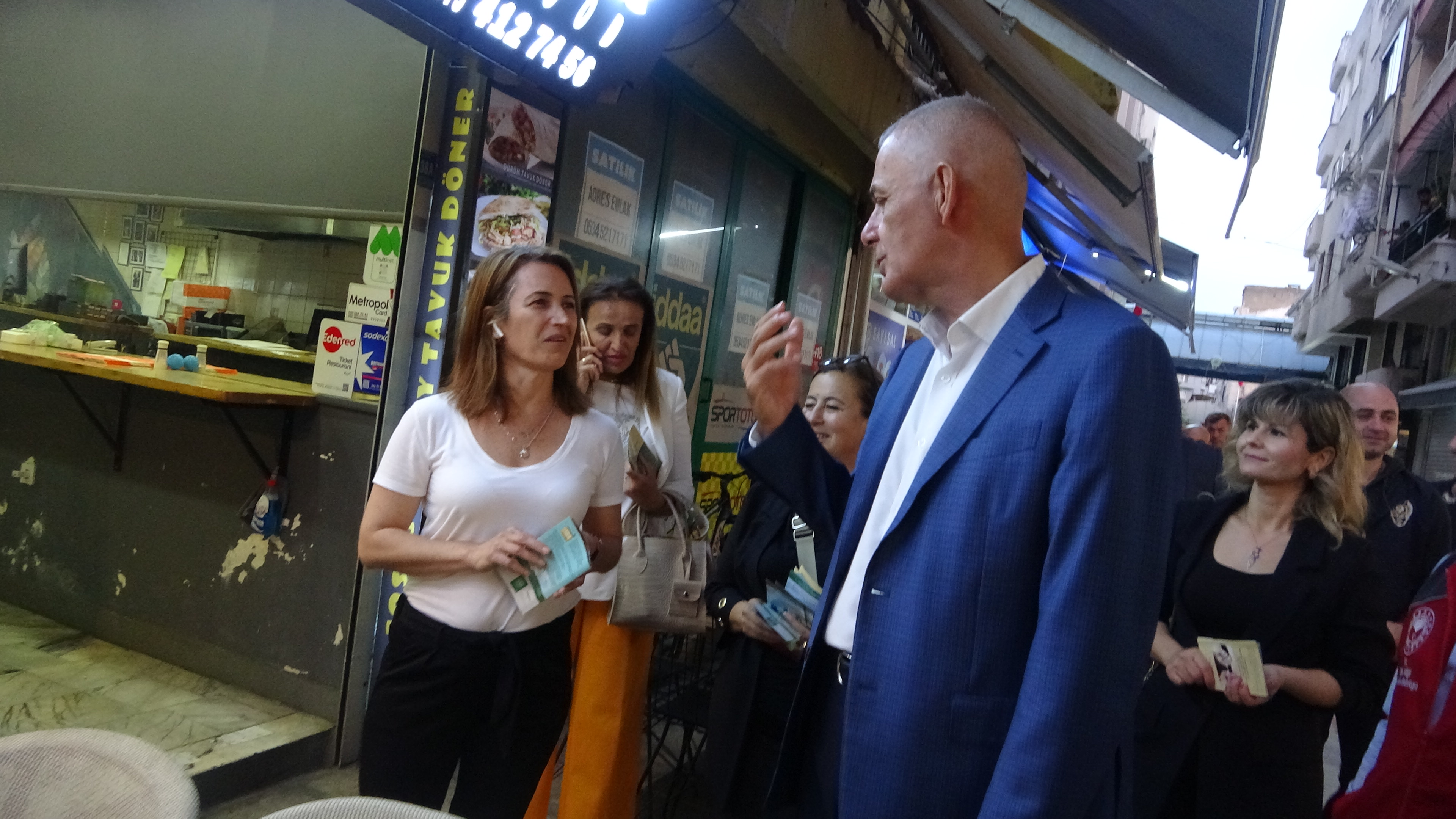 KAYMAKAM AKSOY ''DÜNYA TÜTÜNSÜZ '' GÜNÜNDE ESNAFI ZİYARET EDİP UYARILARDA BULUNDU