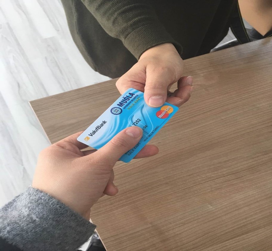 Büyükşehir'den vatandaşlara Halk Kart Desteği
