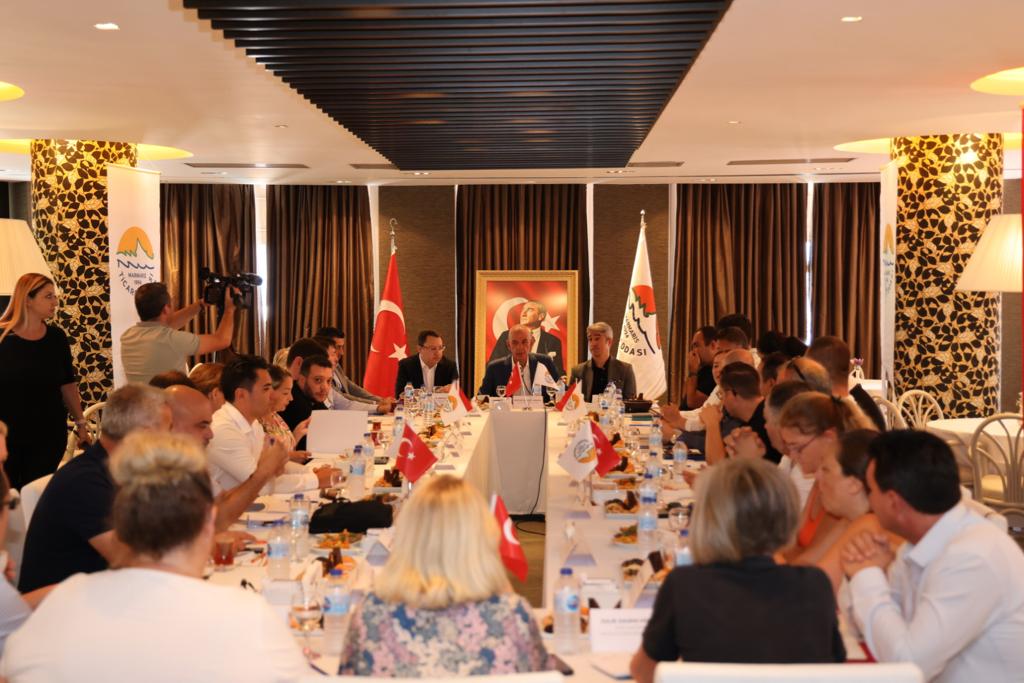 TURİSTLERDEN GELEN ŞİKAYETLERİ İLÇE OTORİTELERİ DİNLEDİ