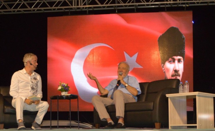 PROF. DR. İLBER ORTAYLI MARMARİS’TE SEVENLERİ İLE BULUŞTU