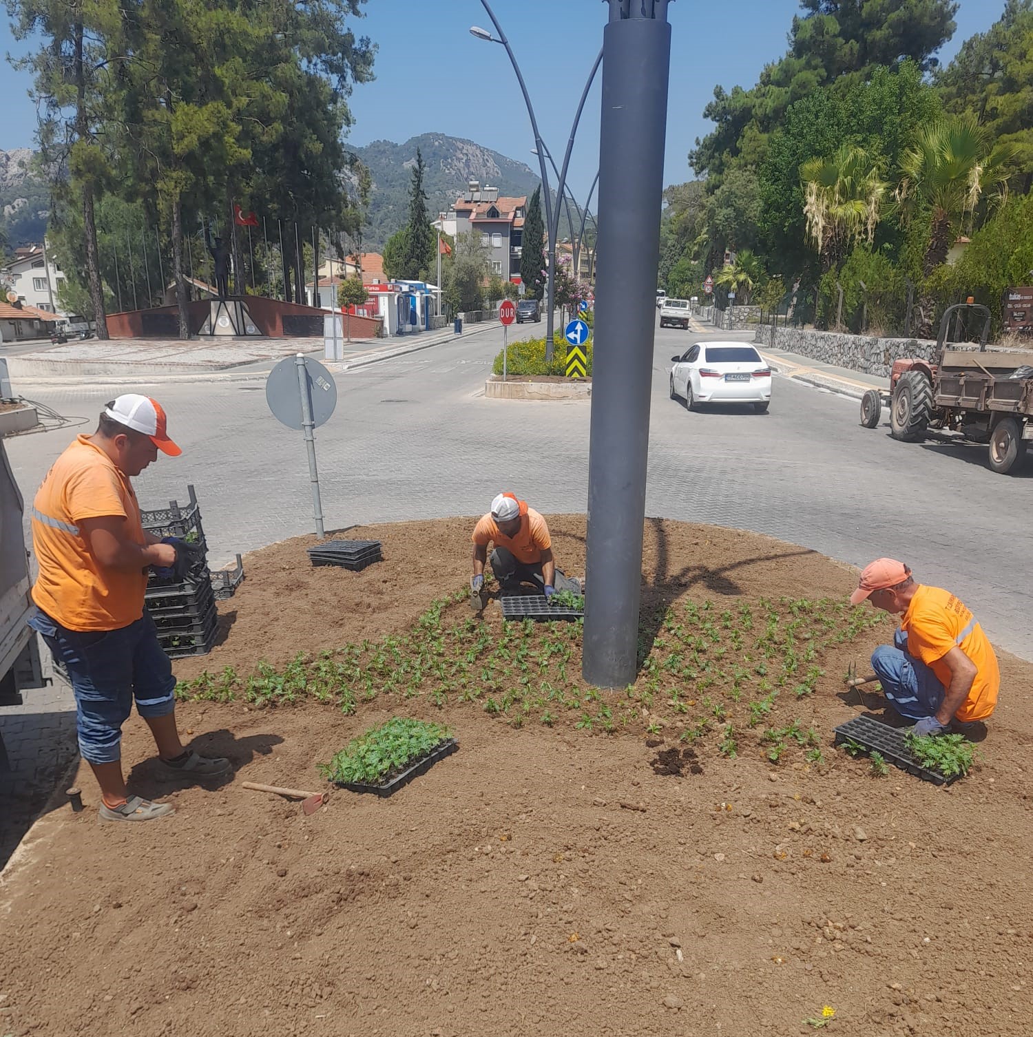 Marmaris’in parklarında yenileme çalışmalarına hız verildi
