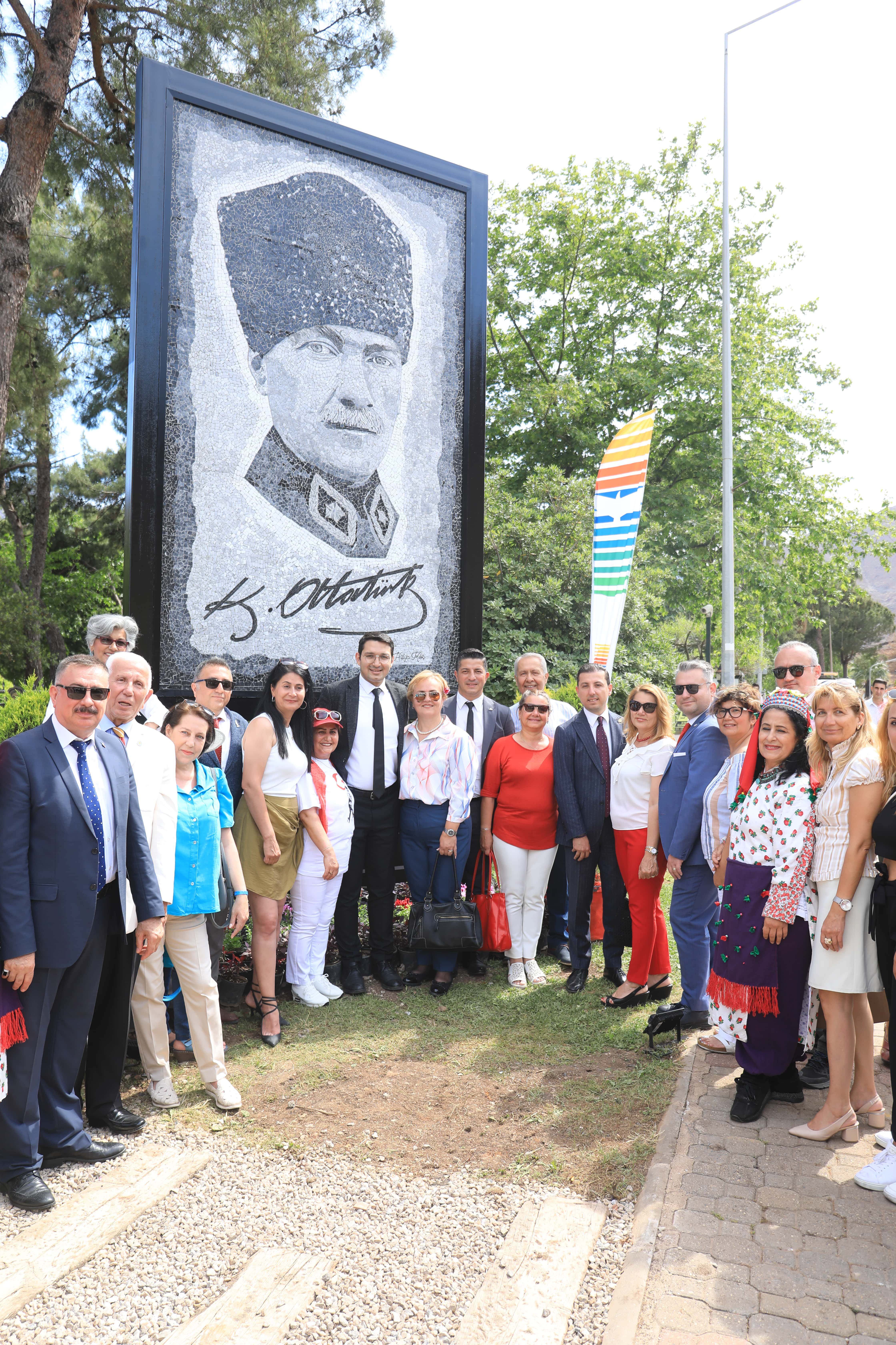 ataturk-mozaik-anit-acilisi-1.jpg