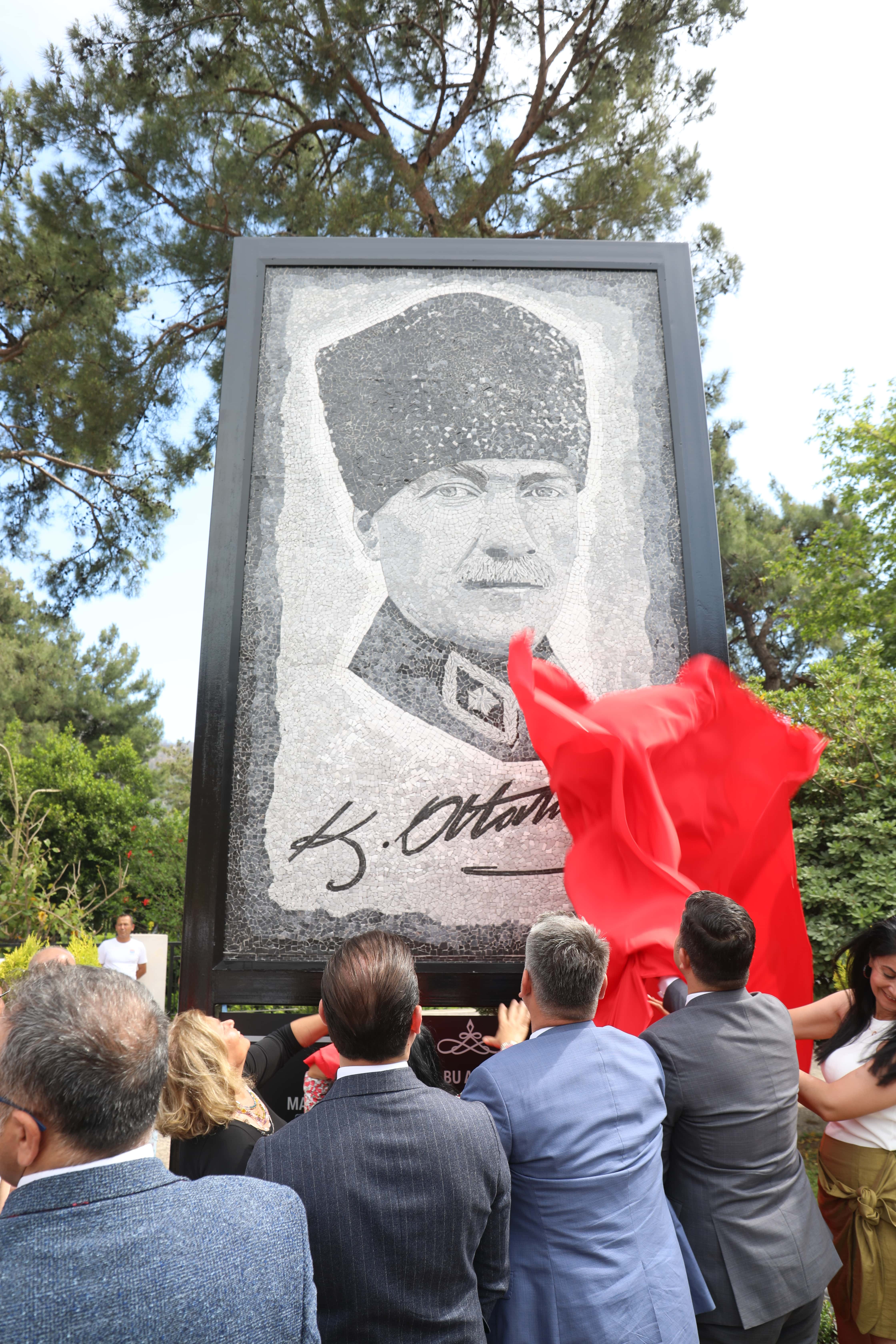 ataturk-mozaik-anit-acilisi-4.jpg