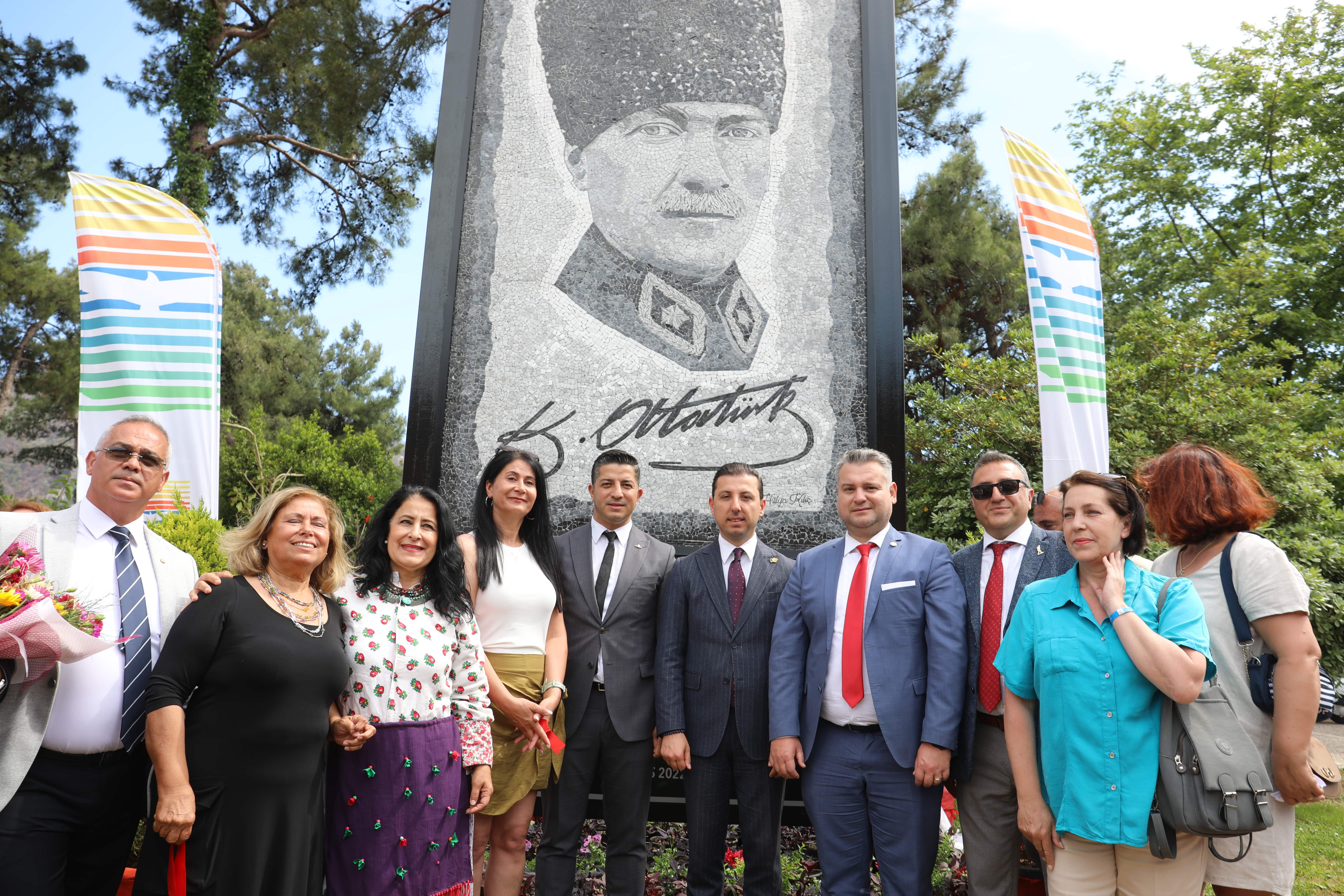 ataturk-mozaik-anit-acilisi-6.jpg