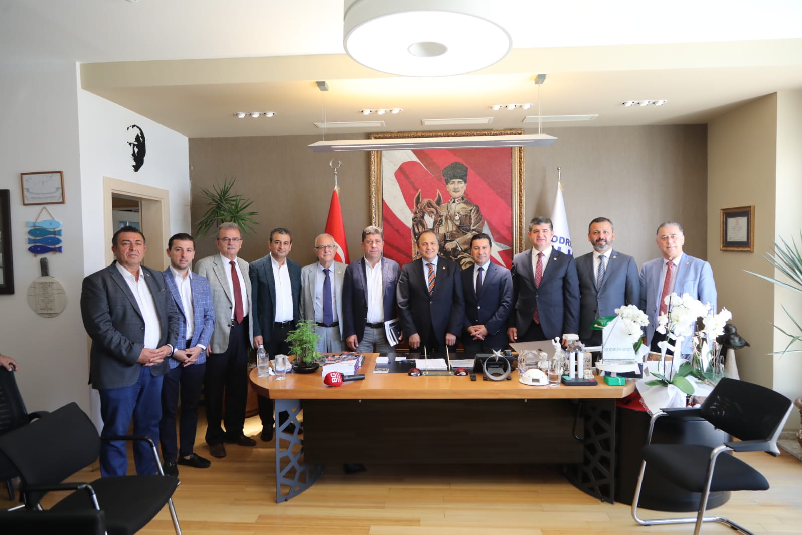 yerel-yonetimler-heyetinden-baskan-arasa-ziyaret3.jpeg