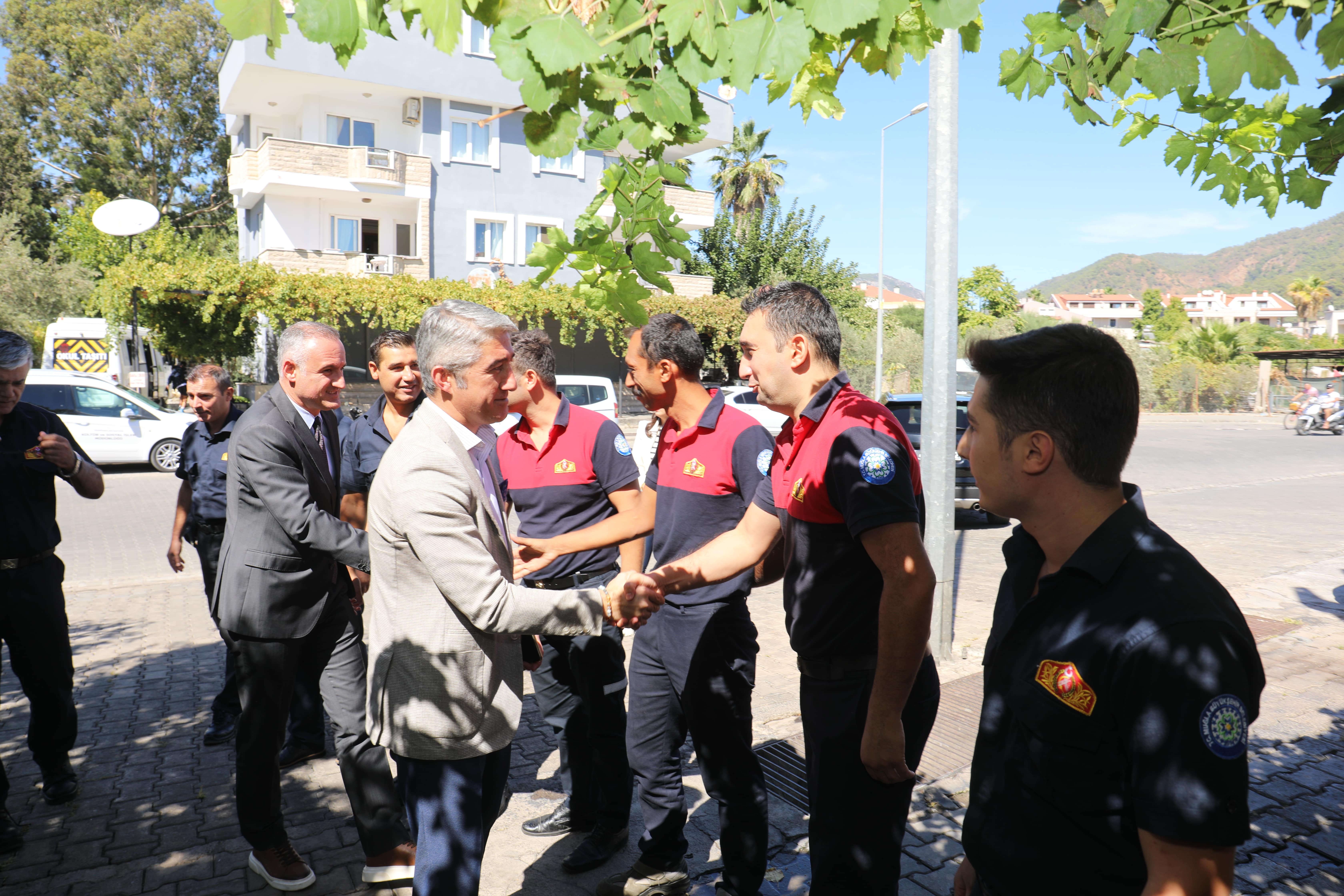 baskan-oktay-itfaiye-ziyareti-2.jpg