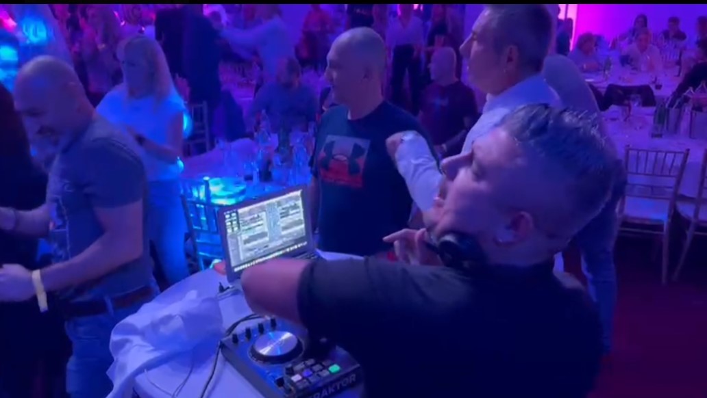 dj1.jpg