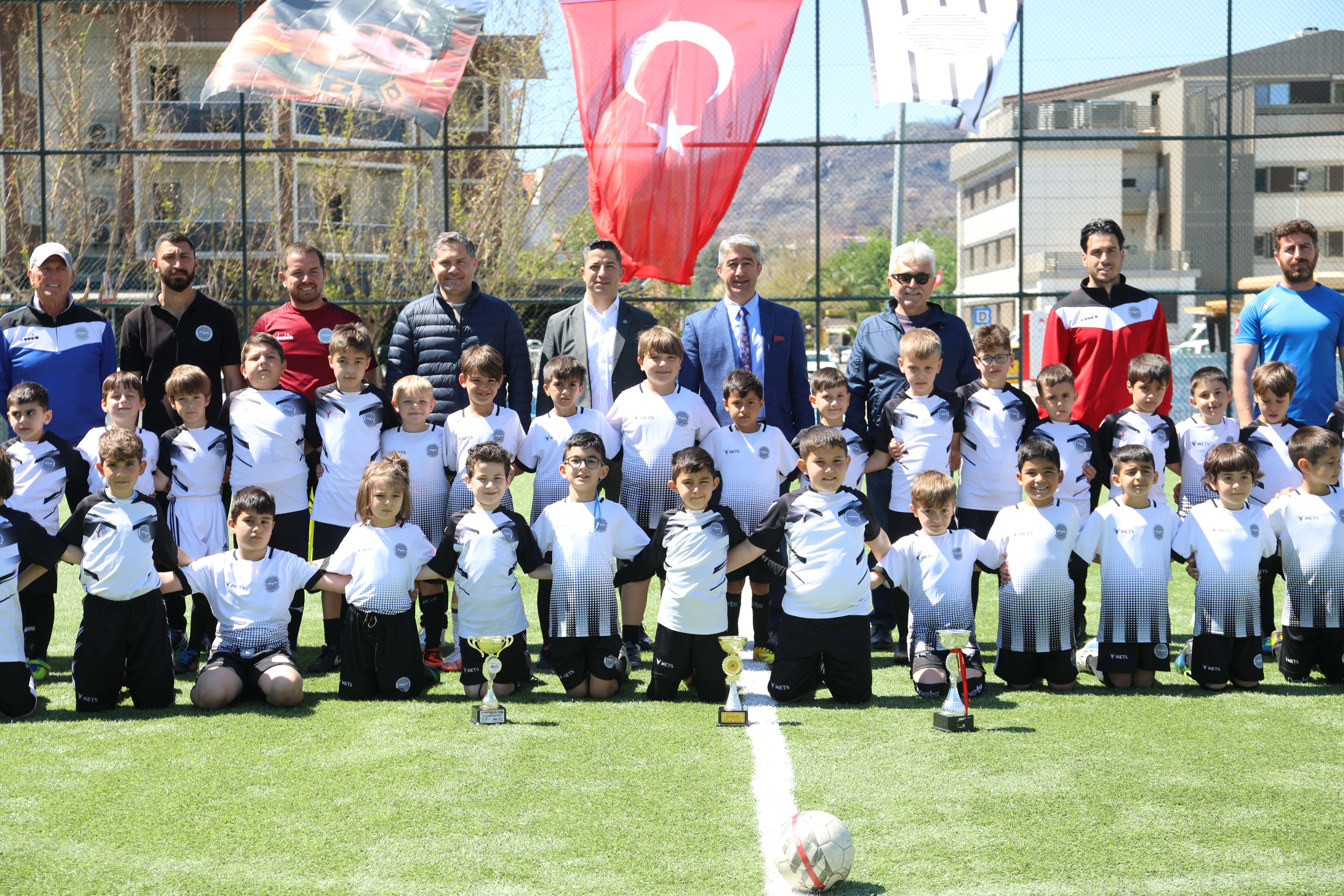 marmaris-belediye-genclikspor-5.jpg