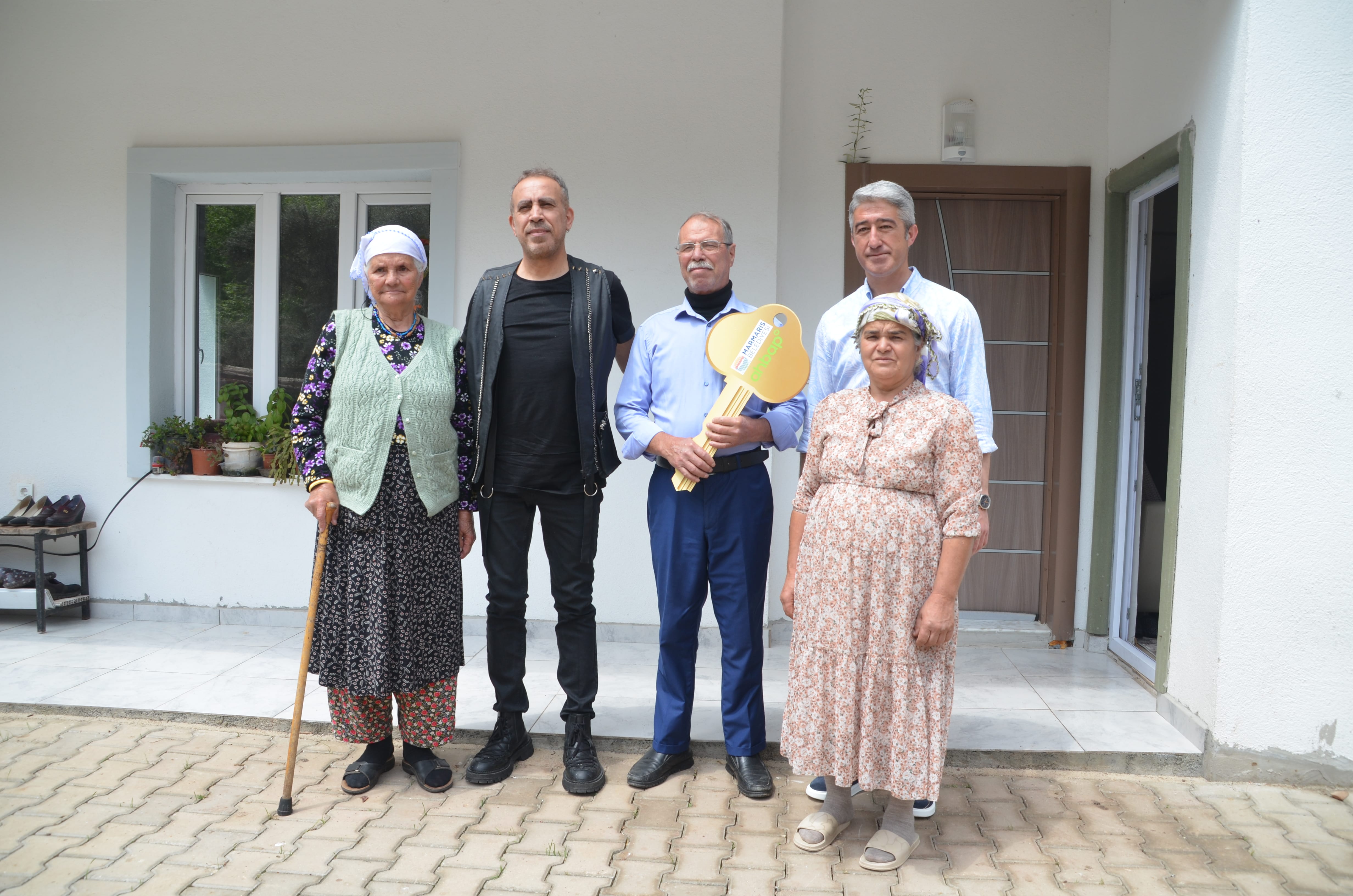 baskan-mehmet-oktay-haluk-levent-5.jpg