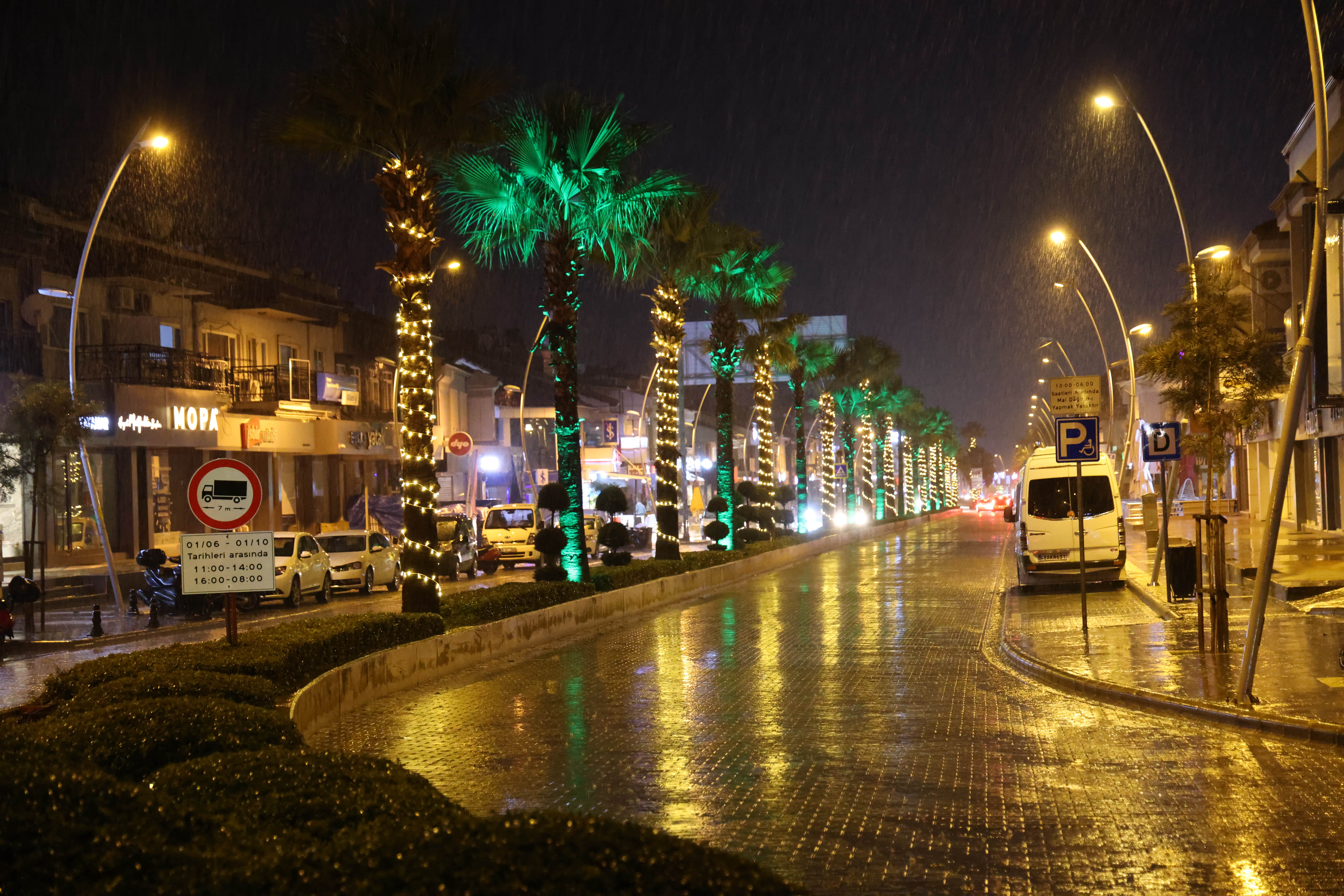 marmaris-yilbasi-susleme-3.jpg