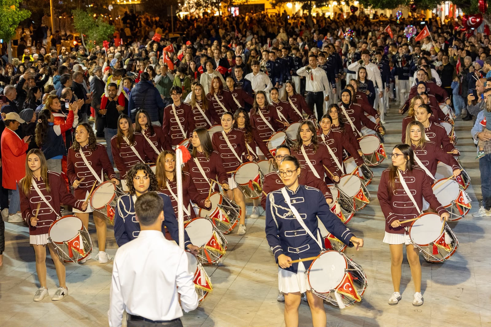cumhuriyetin-103-yili-omuz-omuza-kutlandi-8-1.jpg